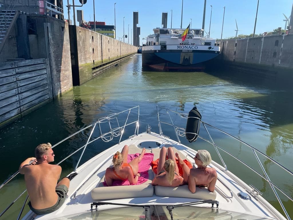 Motorjacht Caribe — foto 35