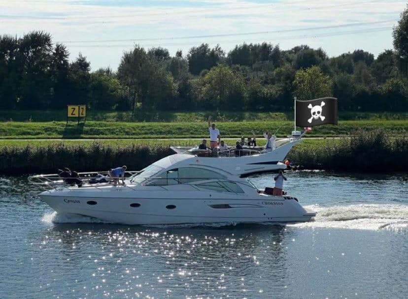 Motorjacht Caribe — foto 95